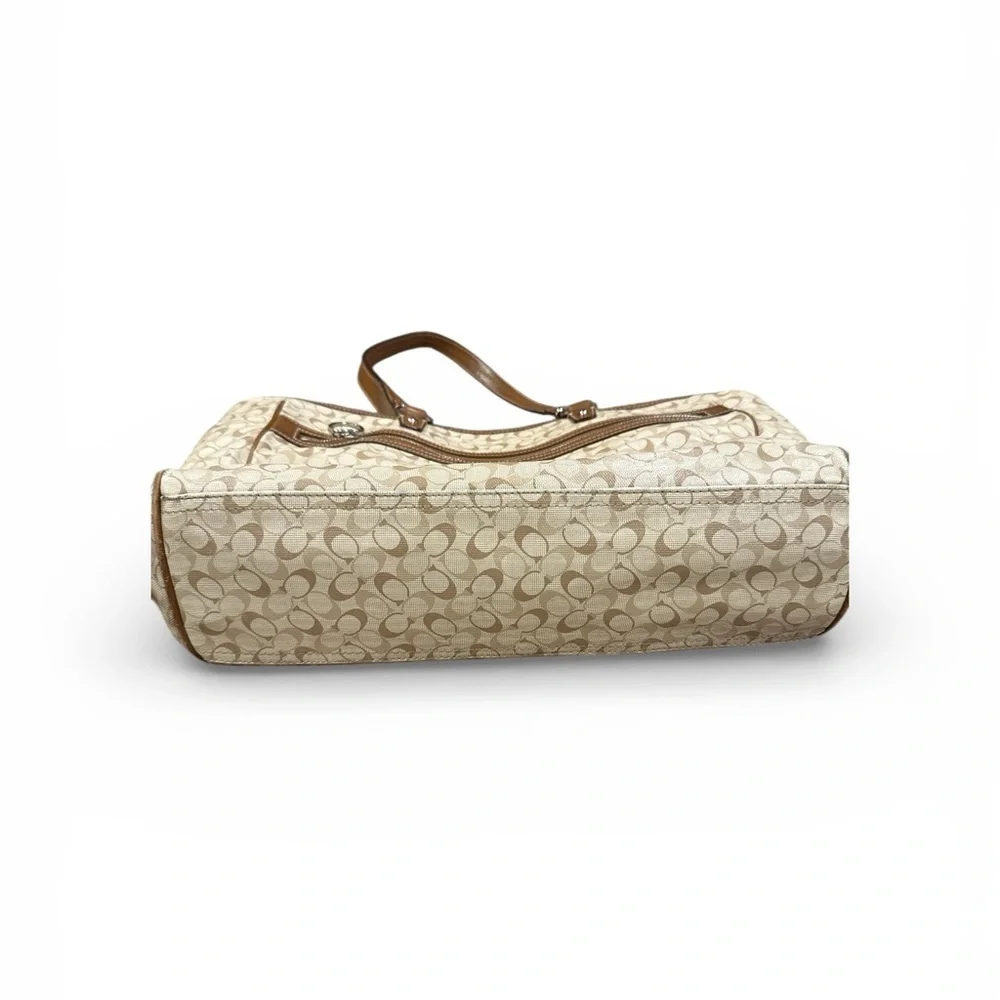 Coach Signature leather diaper Bag - Brown and Cream